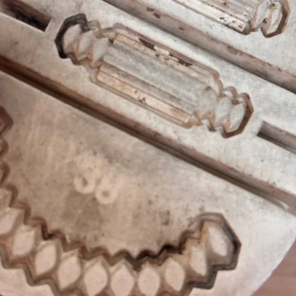 Ilse Jacobsen Tulip Red Laser Cut Perforated Slip On Loafer Flats Size 38 - Picture 7 of 8